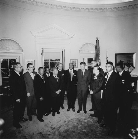 jfk_meets_with_leaders_of_march_on_washington_8_28_63_cecil-w-stoughton_public-domain